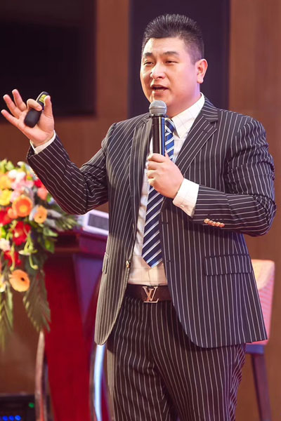 唐常春董事长